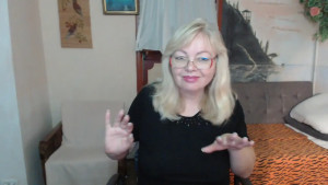 EvelynLoveShy