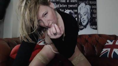 Watch BettyDavisEyesUK recorded live streams from Stripchat on 2025/11/28, Cam Archive