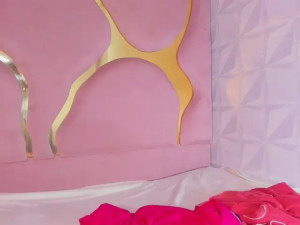 Watch camilaqueenh recorded live streams from Stripchat on 2025/11/26, Cam Archive