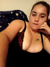 Watch yzabell18 recorded live streams from Stripchat on 2025/11/25, Cam Archive