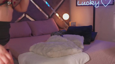 Watch kateowens recorded live streams from Stripchat on 2025/11/24, Cam Archive