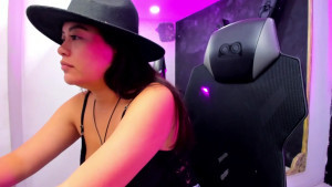 Watch darlingbdsm recorded live streams from Chaturbate on 2025/11/18, Cam Archive