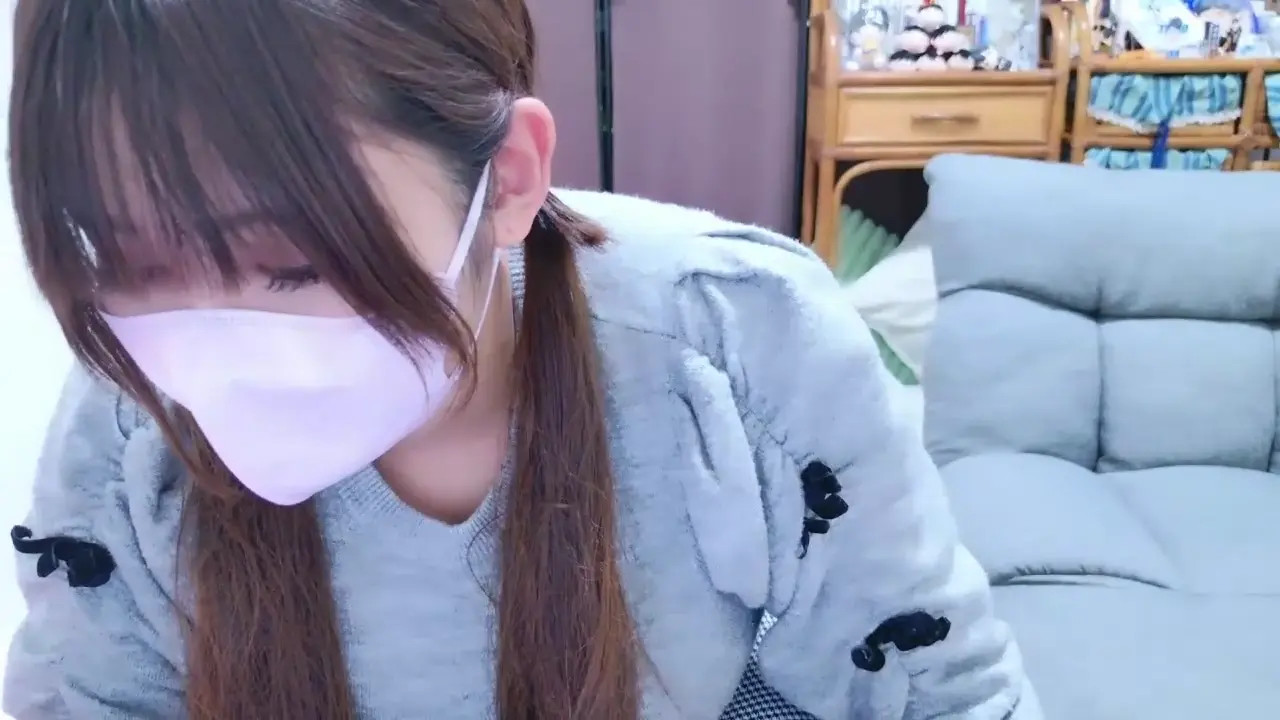 Watch Megu_Melon recorded live streams from Stripchat on 2026/02/22, Cam Archive