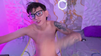 Watch lil_daphneandstuart recorded live streams from Chaturbate on 2026/03/02, Cam Archive