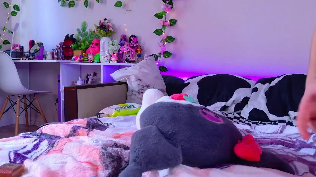 Watch night_angell recorded live streams from Chaturbate on 2026/03/04, Cam Archive