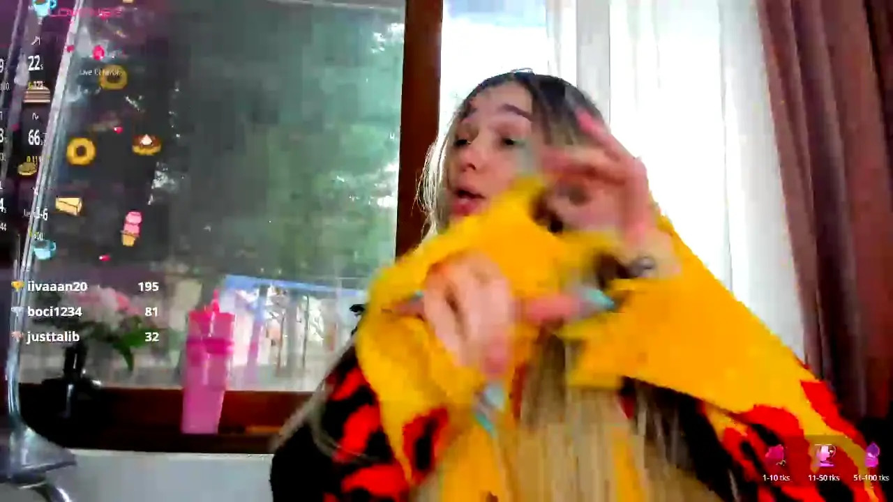 Watch sassyt33n recorded live streams from Chaturbate on 2026/03/21, Cam Archive