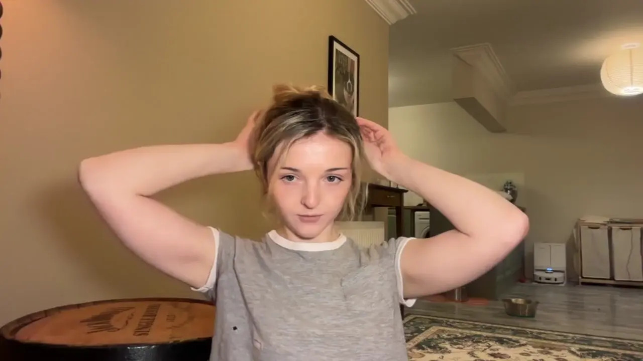 Watch lucydelovely recorded live streams from Chaturbate on 2026/03/26, Cam Archive