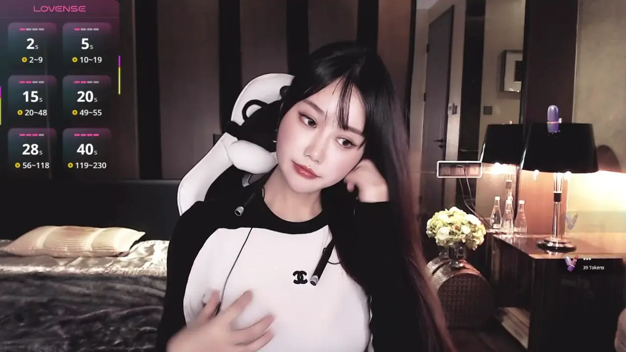 Watch Aurora_-77 recorded live streams from Stripchat on 2026/04/21, Cam Archive