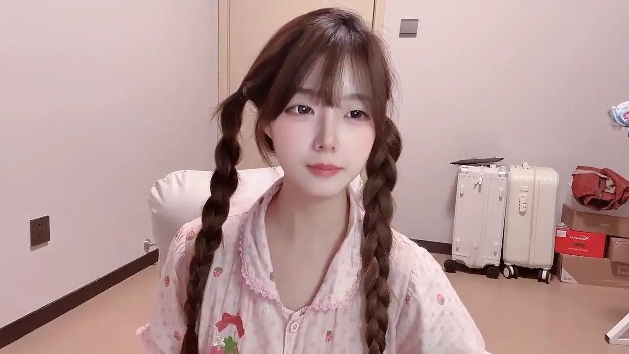 Watch Fairy-06 recorded live streams from Stripchat on 2026/03/30, Cam Archive