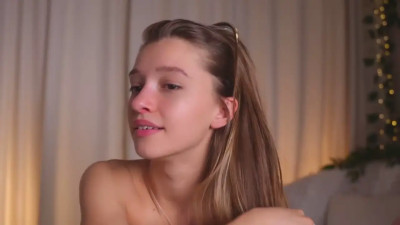 Watch UdelaHathorne recorded live streams from Stripchat on 2026/04/05, Cam Archive