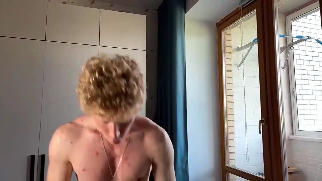 Watch oukorok recorded live streams from Chaturbate on 2026/05/24, Cam Archive