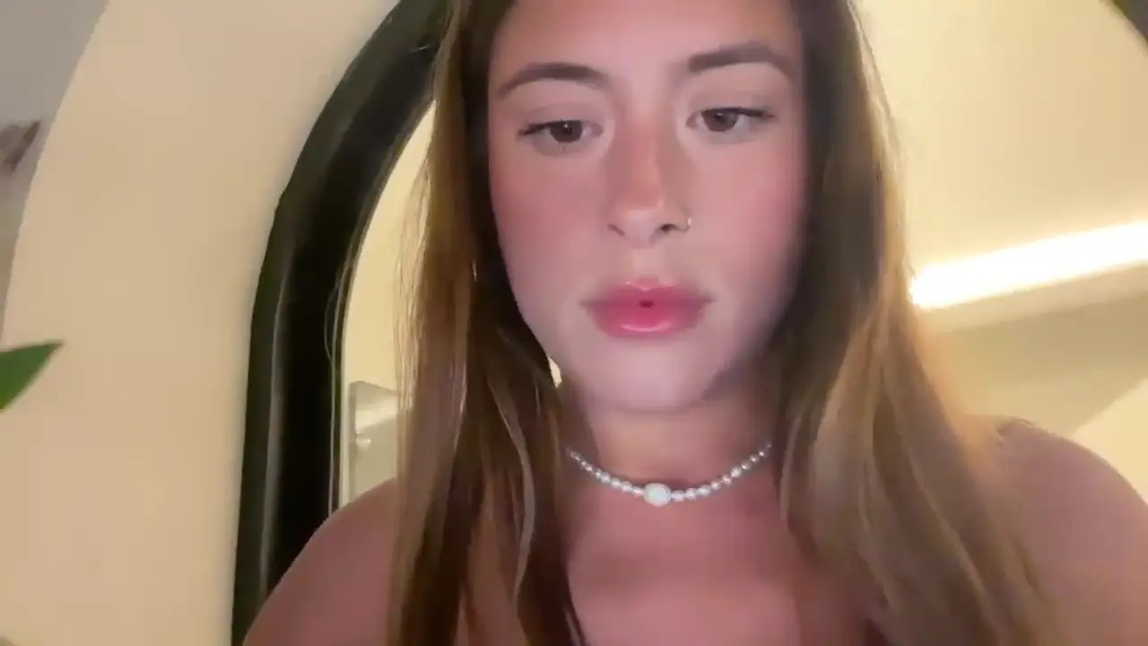 Watch karinaaaxx recorded live streams from Chaturbate on 2026/06/03, Cam Archive