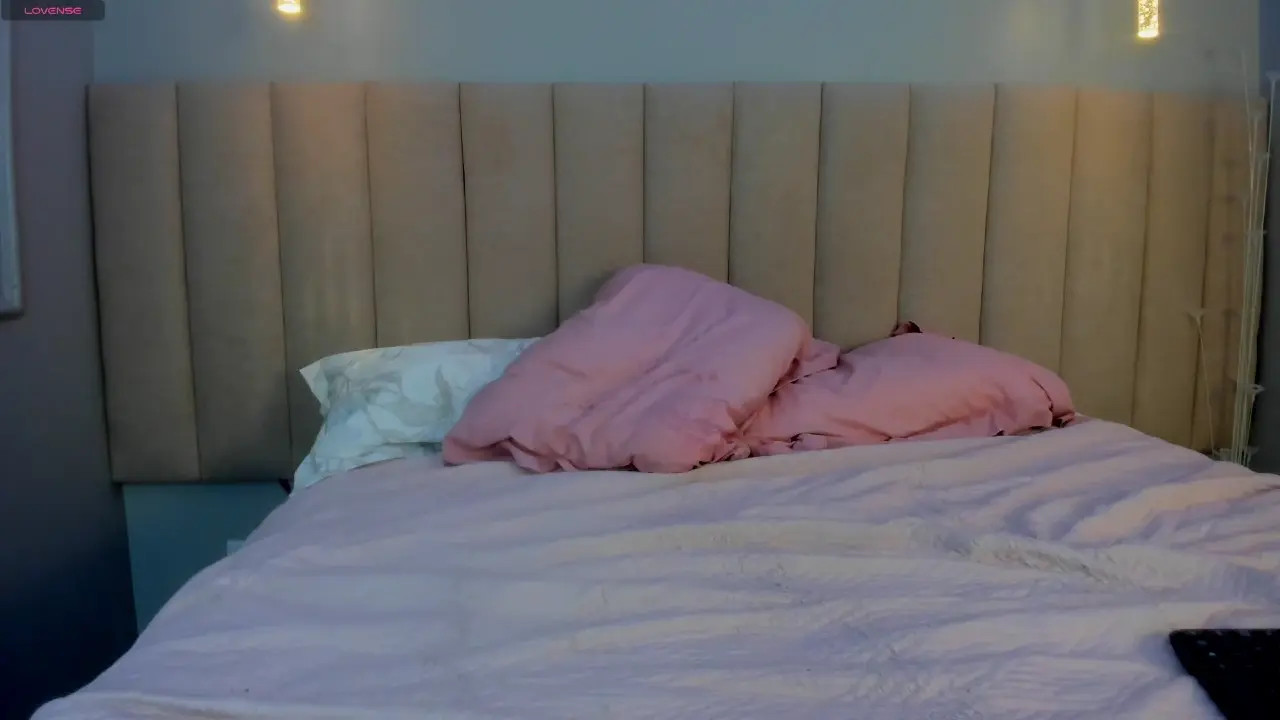 Watch lola_linss recorded live streams from Chaturbate on 2026/06/03, Cam Archive