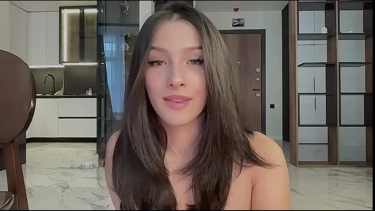 bella_hayes