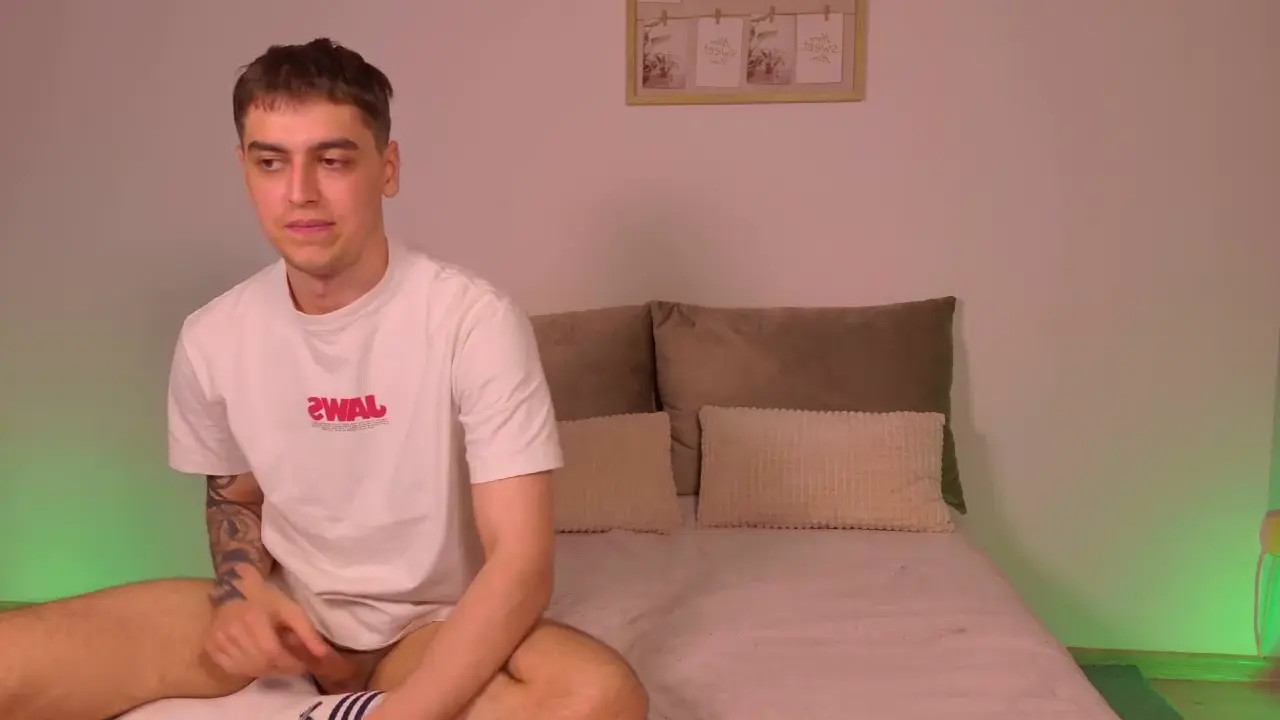 Watch loyliksi recorded live streams from Chaturbate on 2026/08/08, Cam Archive