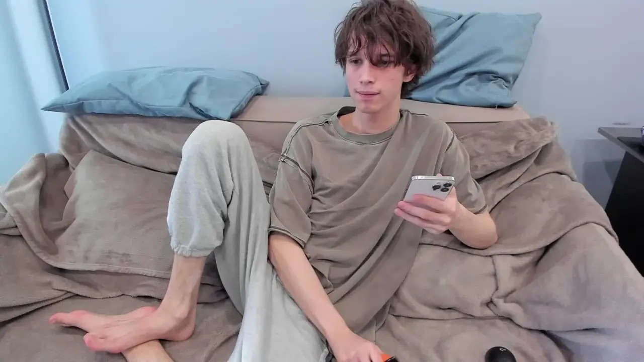 Watch your_shy_guy recorded live streams from Chaturbate on 2026/08/18, Cam Archive